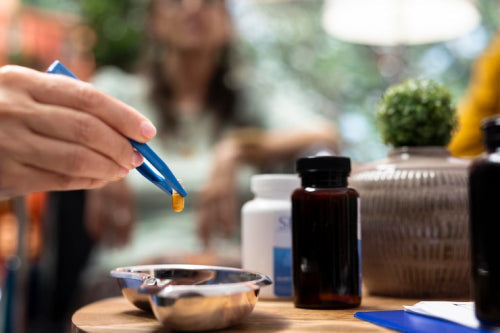 Shilajit: Health Benefits, Risks, and Clinical Evidence