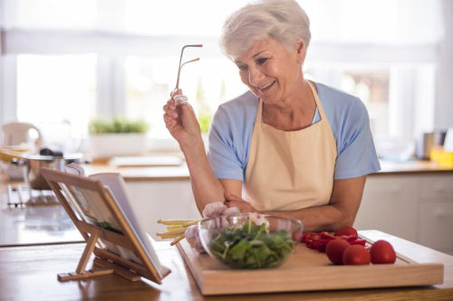 How Everyday Nutrition Supports Healthy Aging