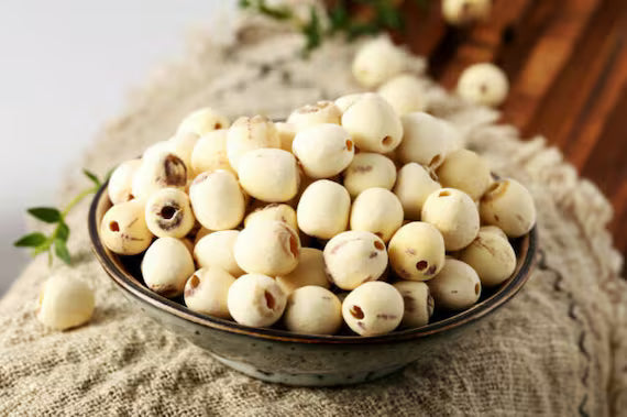 Dried Lotus Seeds 113 gr